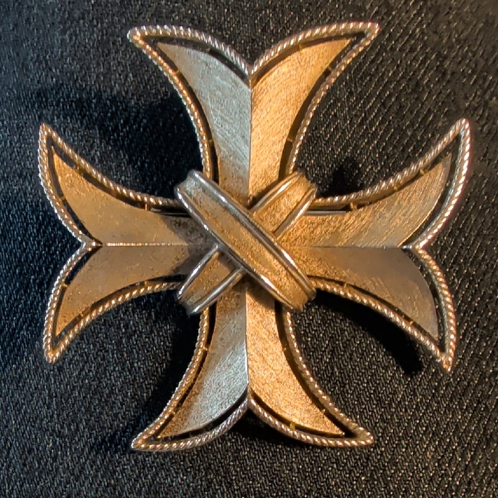 Vintage, Trifari Silver Brushed Maltese Cross Brooch